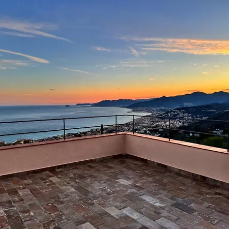 Konukevi Le Stanze Sul Mare 3*